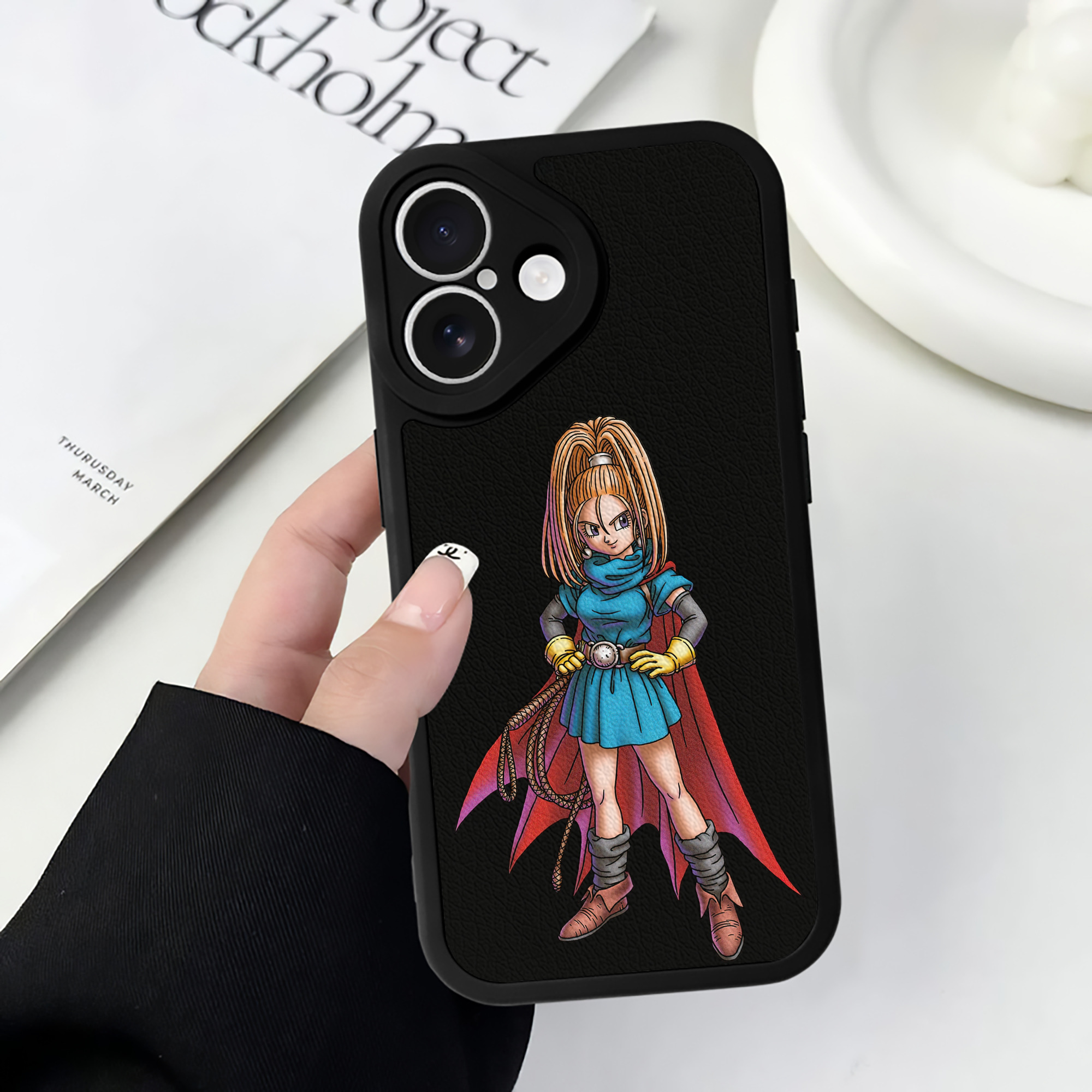 （画像用） ドラゴンクエスト Doragon Kuesuto Dragon Quest 【iPhone 16シリーズ対応】シリコンスマホケース（レザー調） 材質：シリコン